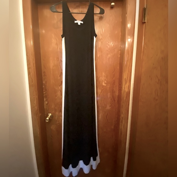 Karen Kane Maxi dress. - Picture 1 of 2